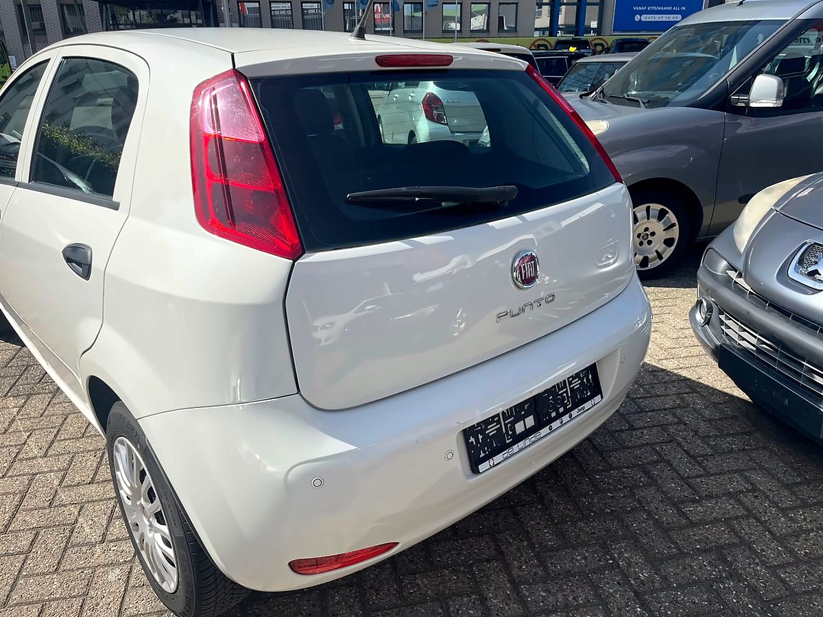 Fiat Punto – foto 3 van 5
