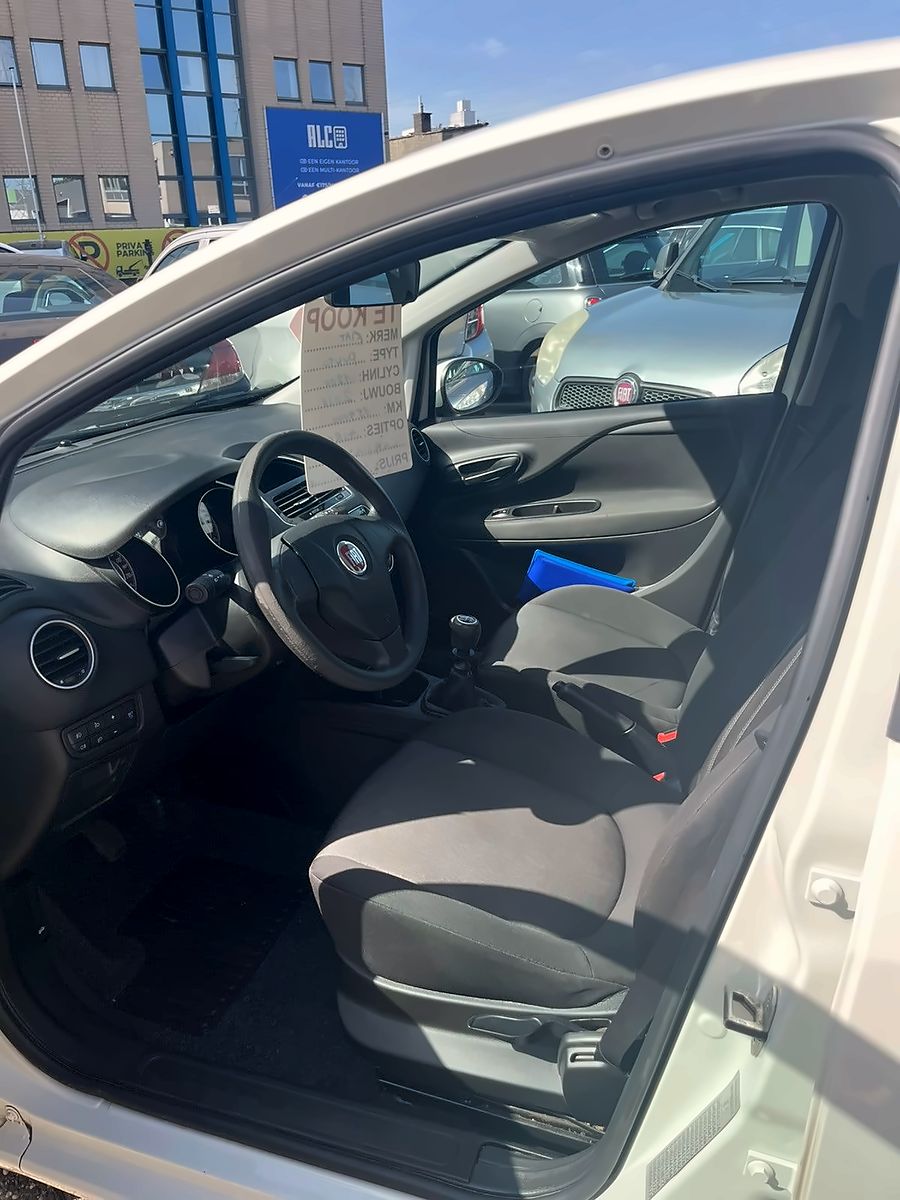 Fiat Punto – foto 5 van 5